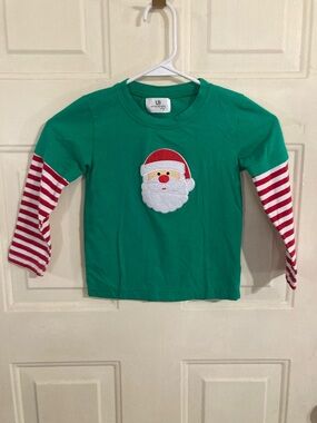 Green Santa Appliqué Long-Sleeve Tee with Striped Sleeve Detail